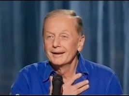 Казахстанская молодежь растерялась перед советским телефоном