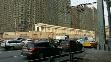 А Стадион юных пионеров Собакин уничтожил.
И дворец водного спорта Динамо.
Видимо потому что рядом с центром, а не у черта на куличиках, как Люблино 
Было-стало.
Если кому интересно, что В РЕАЛЬНОСТИ наделали временщики в Москве - почитайте: