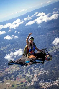 ДАЖЕ ТУТ ОСЕДЛАЛА!!!