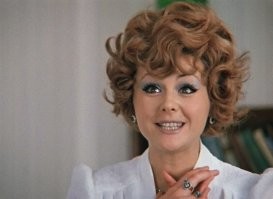 Пёс с грустным «человеческим лицом»