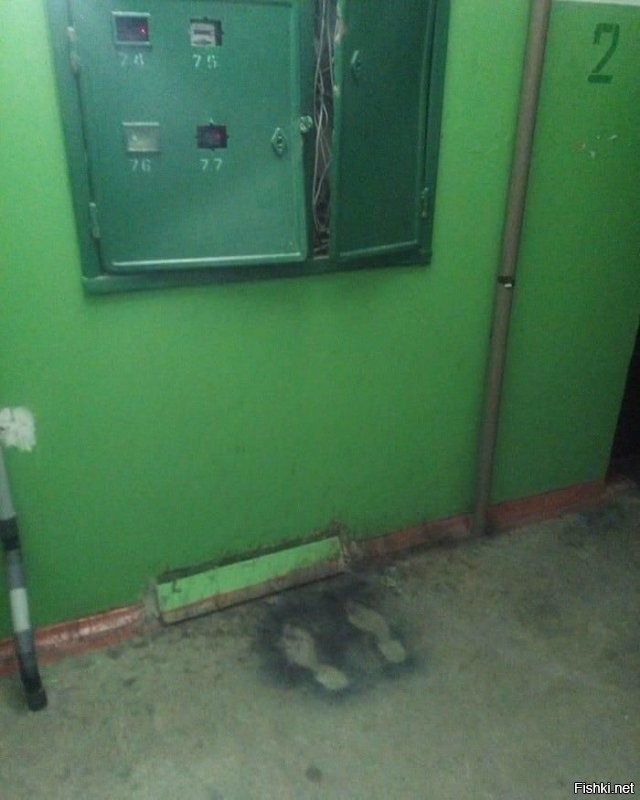 Пьяный в стельку электрик чуть не угробил весь подъезд