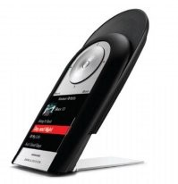2 октября 2007 года, компании Samsung и Bang & Olufsen официально представили свой новый имиджевый музофон Serenata. Согласно пресс-релизу, в разработке применялись все самые последние технологические достижения Samsung и Bang & Olufsen в области обработки звука и удобства использования телефона. Последнего я там не нашёл