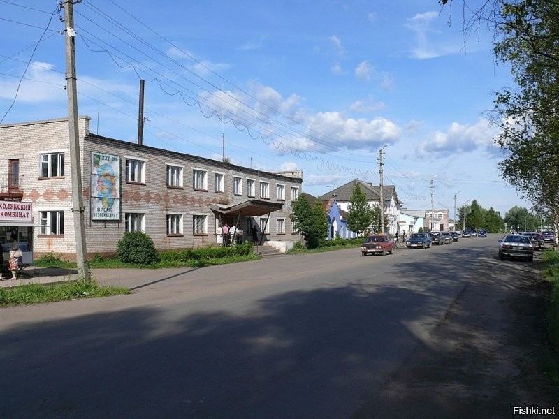 В этой "гостинице" есть номера и без санузла в номере... Принять душ нельзя совсем...