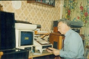 а некоторые начинали познавать компы когда им было 70