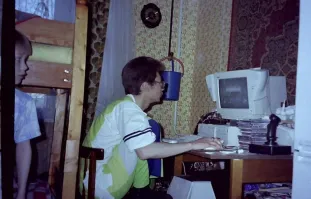 у меня у одного возник вопрос, зачем висит синее ведро?