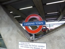 Помню когда увидел - охренел. Круче только от человеков, вокруг Букингемского.