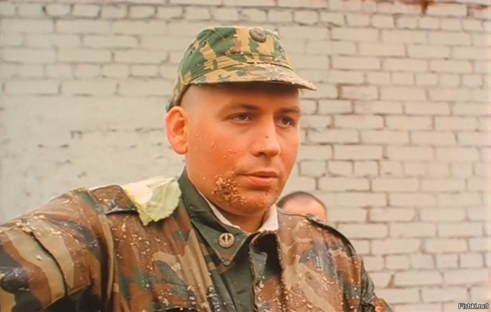 Вот голодный дух, а ваш сидит, ухмыляется
