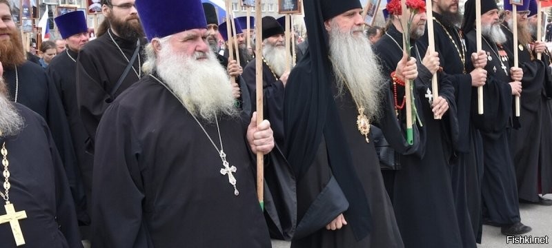 5 сентября 1698 года Пётр I установил налог на бороды. Может, пришло время возродить это славное начинание?