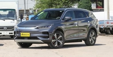 Byd стоит $16- 25 тысяч, дорогие модели $40+.
Полноразмерный внедорожник с полным приводом, запасом хода в 500-700 км за 3.5 млн это дорого?