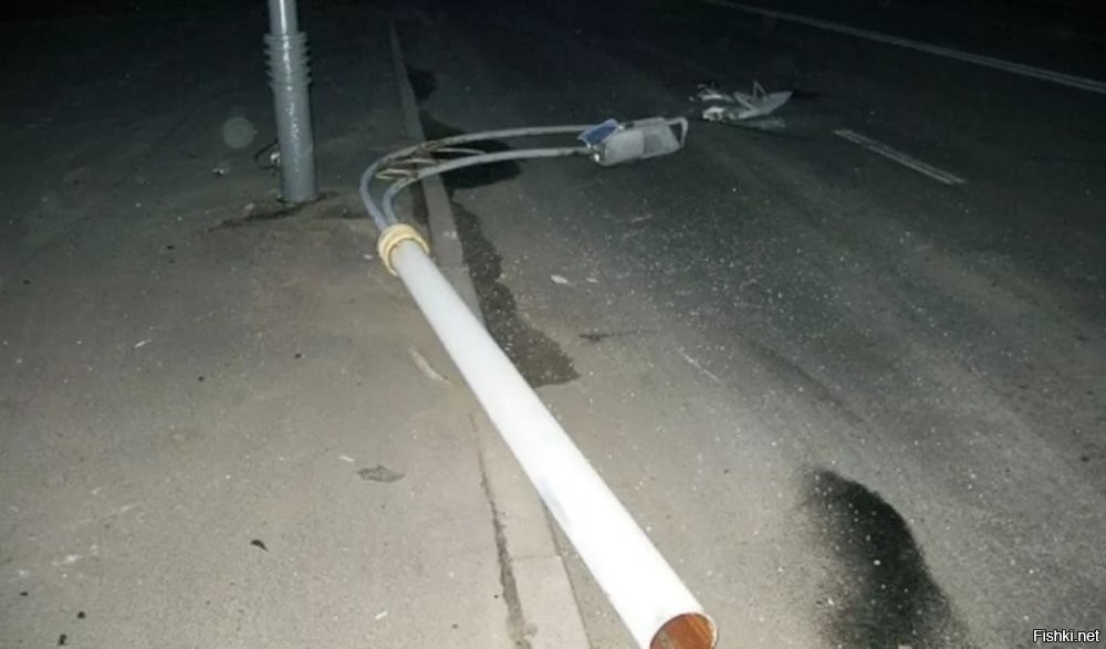 Далеко не всегда, кроме того, стальные мачты очень быстро гниют и валятся сами