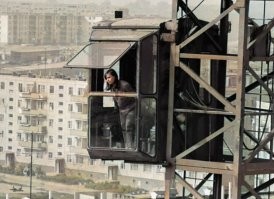 " в СССР у нас этих крановщиц, как грязи было!" (с)