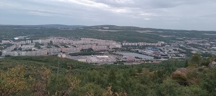 был в мурманске, ну что сказать, природа от урала отличается кардинально, а в остальном серенько, унеленько как то, кроме сопки то особо и впечатлений от города нет
да я бы сказал на фото и весь город)))