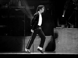В США создали умные ботинки Moonwalkers, которые ускоряют походку в 2,5 раза
