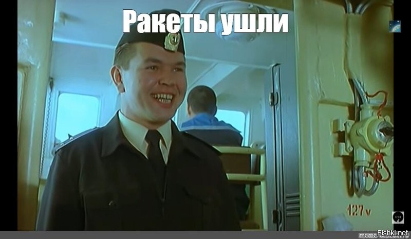 а на Балтике учения- газировку дают