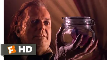 До это же КАПЛЯ ..... тоже из метеорита ...