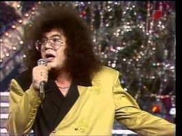 Не ищите здесь смысл. Здесь в основном маразм