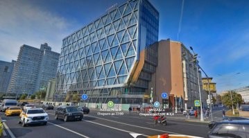 Уже снесли этот дом на проспекте Калинина (ныне Новый Арбат)