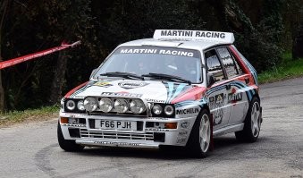 Когда очень хочется иметь  Lancia Delta Integrale HF 16V, а денег хватило только на польский Фиат-127.