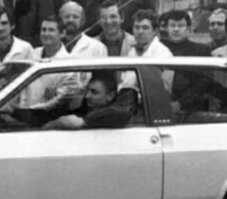 Это протовосьмёрка. :)