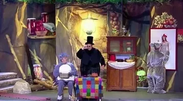 Пушистый, тёплый, мягкий, даже хвост какой-никакой есть. Чем не кот?