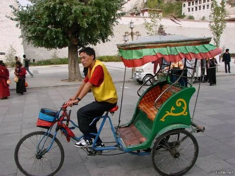 вот педальный трицикл.