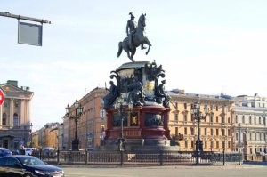 ПАмятник Николаю первому в Питере.