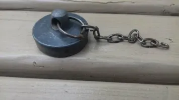 Не ищите здесь смысл. Здесь в основном маразм