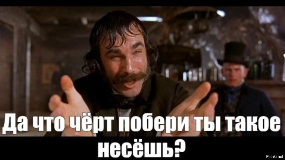 Он должен был за 5 секунд увидеть, что творится за ним и начать перестраиваться? Потому как на 6-й он уже пытался.