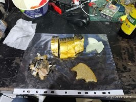 Вчера вечером собирался поковыряться в машине, а по дороге купил скумбрию копченую. А в гараже этот агрегат с "жигулевским". Машину даже не тронул, печально.