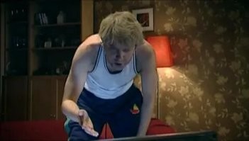 Мальчик обратился к умному телевизору с необычной просьбой