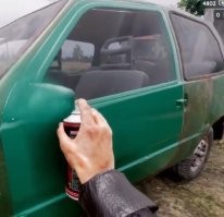 Не, это помесь Фиата "чунгачанга" и Оки. 

Там даже написано, в игре (искажённо). 

Но машина не Фиат. 
Видать какая была 3Д модель, такую и запихнули. 
А была именно Ока. 
Кузов, двери, салон. 

Только морду от Фиата подрисовали.