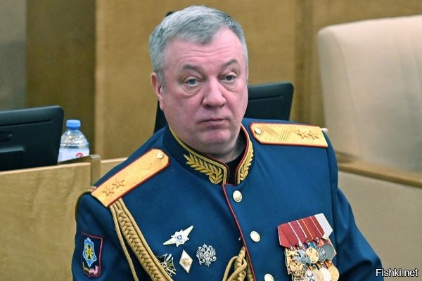 Генерал Андрей Гурулев: "Накипело. Пора воевать по-взрослому".

Поддерживаем. Пора!