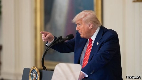Трамп: европейские страны признали государственность Палестины по глупости



21 сентября Канада и Великобритания (первые среди стран G7) объявили о признании Палестины.
ХАМАС назвал признание Палестины подтверждением права палестинцев на свою землю и святыни.
21 сентября власти Канады, Великобритании, Австралии и Португалии признали Палестину.
На следующий день о признании палестинского государства объявил президент Франции Эммануэль Макрон



Трамп назвал глупостью признание европейскими странами Палестины. 

Трам-пам-пам...