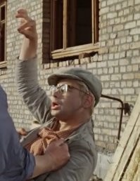 Макрон шлёпнул по щеке премьер-министра Албании после его шутки про оговорку Трампа