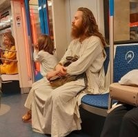 Ну нужно Христа от джедая отличать