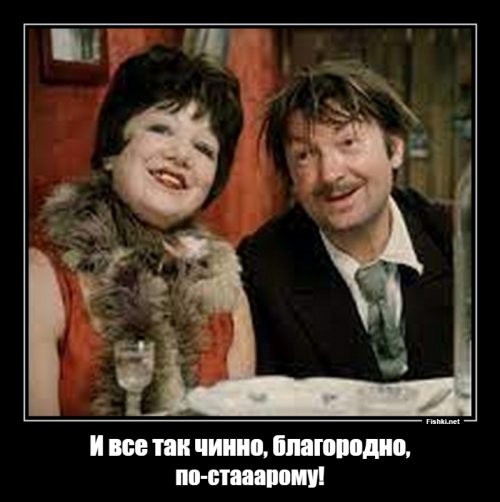В питерском метро мужчина ради забавы начал снимать пассажиров на телефон, но получил ногой в лицо
