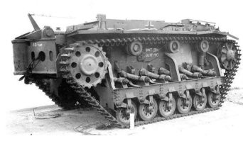 Немцы недоумевали. Т-34, подрываясь на минных полях, шли вперед, не неся потерь. Прорыв на Днепре