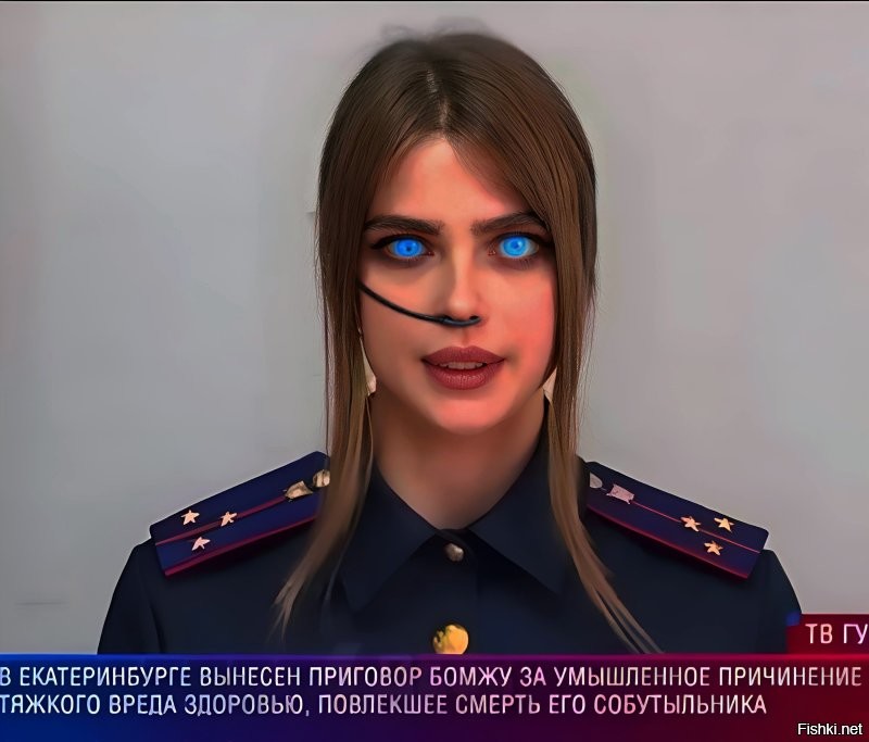 Блондинка, это хорошо. 
Но можно и шатенку.