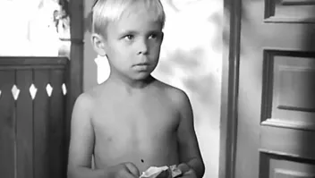 Видимо у парня ПМС)) 
Не обижайтесь на слабоумных