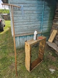 У меня в деревне до сих пор такие грабли сохранились. Огонь просто! Очень удобные