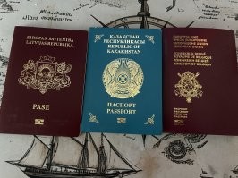 Первое . Давайте всех под них не равнять , в всех нациях есть дебилы которые с рождения такие . Вот и за таких высказываний вы всех под одну гребенку отправляете . Если вас почитать то если ты не Россиянин и не белого цвета то ты чурка . Да я для вас тоже чурка хотя я Русский , я уже попытался остаться в России в 99 году но и там мне наговорили такого что мне легче было в Европе остаться . У меня всегда была мечта быть в России и продолжить службу но увы из за таких как вы я поехал дальше .  Вот с этим набором я почти гражданин мира .