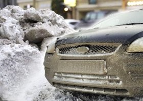 Скоро зима и мне каждый светофор проверять номера? или каждый километр? или повесить камеру, чтобы следить за номерами? и какая градация степени загрязнения номера - считается нарушением? есть тест полоски?
Идиоты!