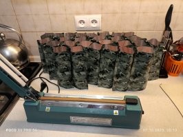 Печь не будет грозно клапаном шипеть и кипятком плеваться. Вчера попробовал тушенку сделать, теперь с обожженной ногой. Буду читать про печи.