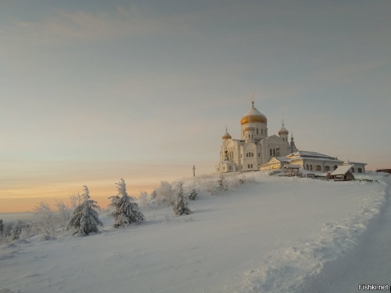 Добавлю своих фоток. Красивое место.