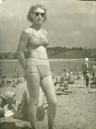 На пляже ЦПКиО им. Горького. Казань. Конец 1950ых.