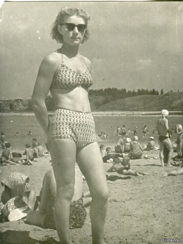 На пляже ЦПКиО им. Горького. Казань. Конец 1950ых.