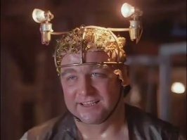 Вот ещё для пешеходов, далеко видно, а если вставить цак в нос, будет и слышно