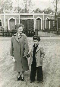В зоопарке. Ленинград. 1958г.
