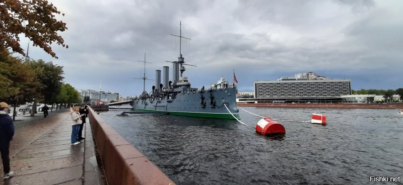 Это не военный. Вот лучше вариант.