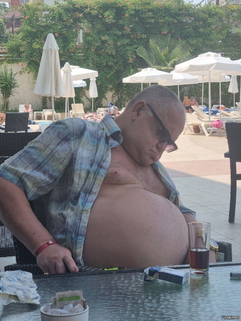 пруфы в ТП нужны Грише, а своим глазам верю больше чем твоим истерическим визгам))))
А факт был такой- тi ,жирножопый свин, открыл коменты, накидал с твинков лайкофф и снова закрылся)))))